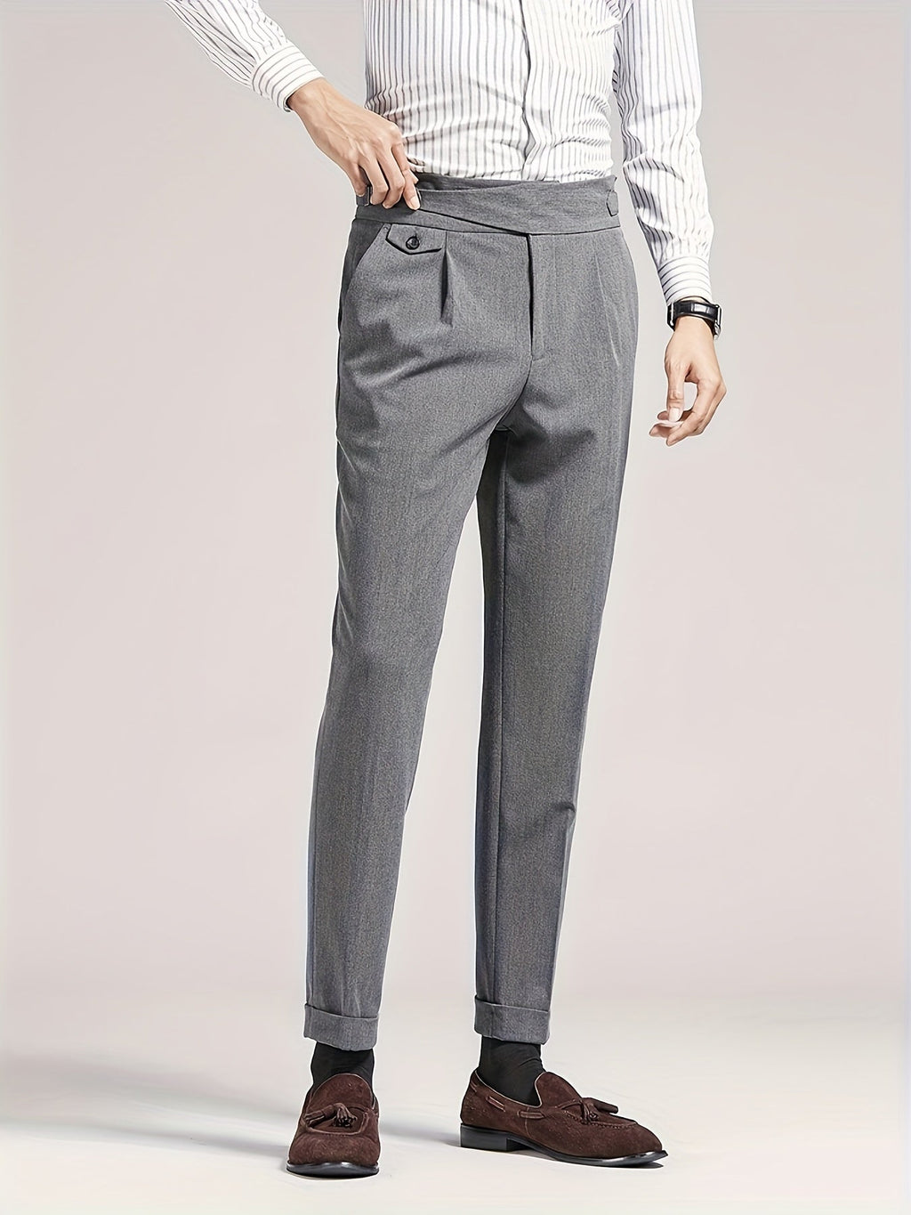 Men's grey tailored pleated high-waist trousers, pocket detail