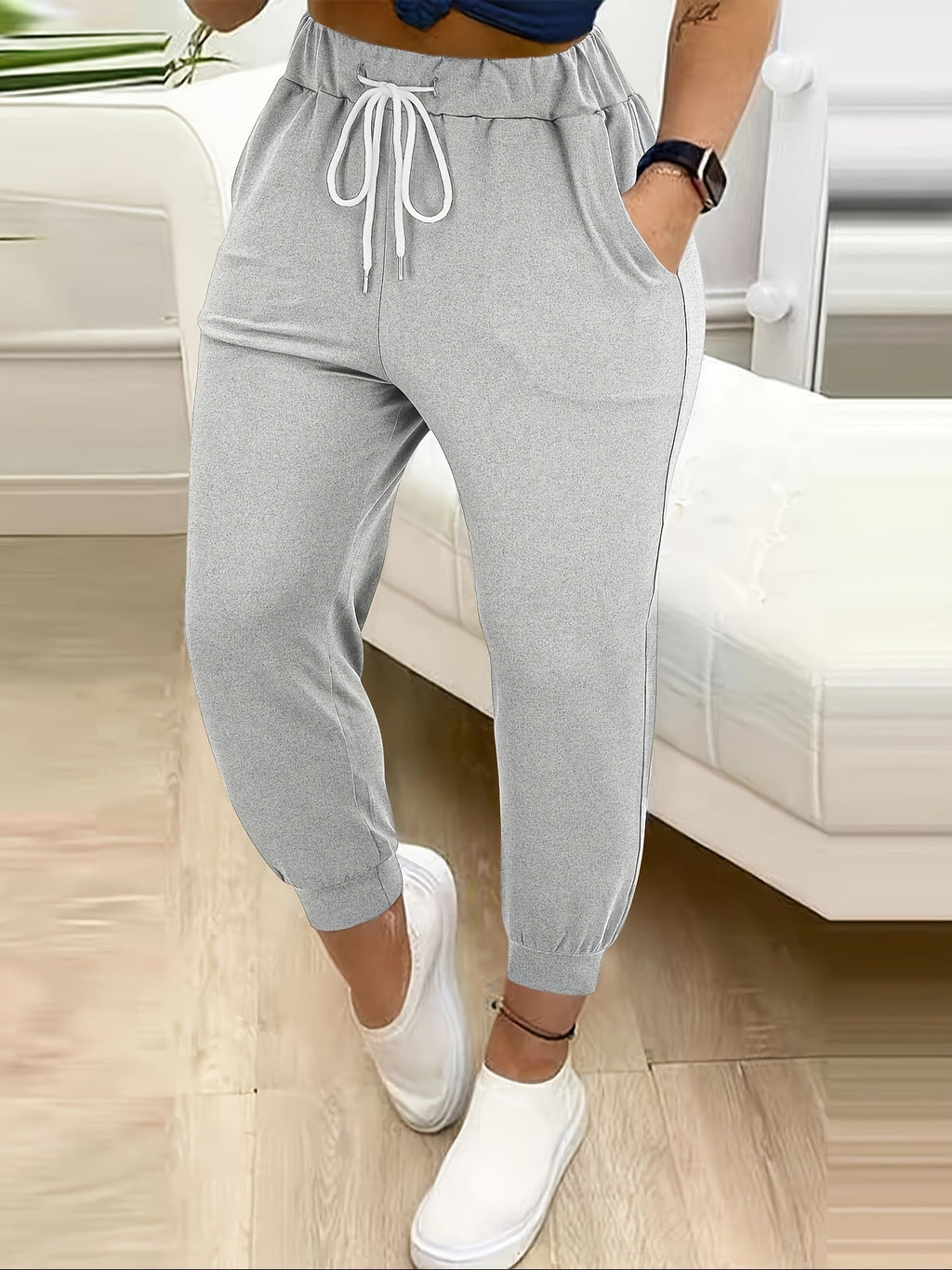 Women's tapered drawstring jogger pants with side pockets