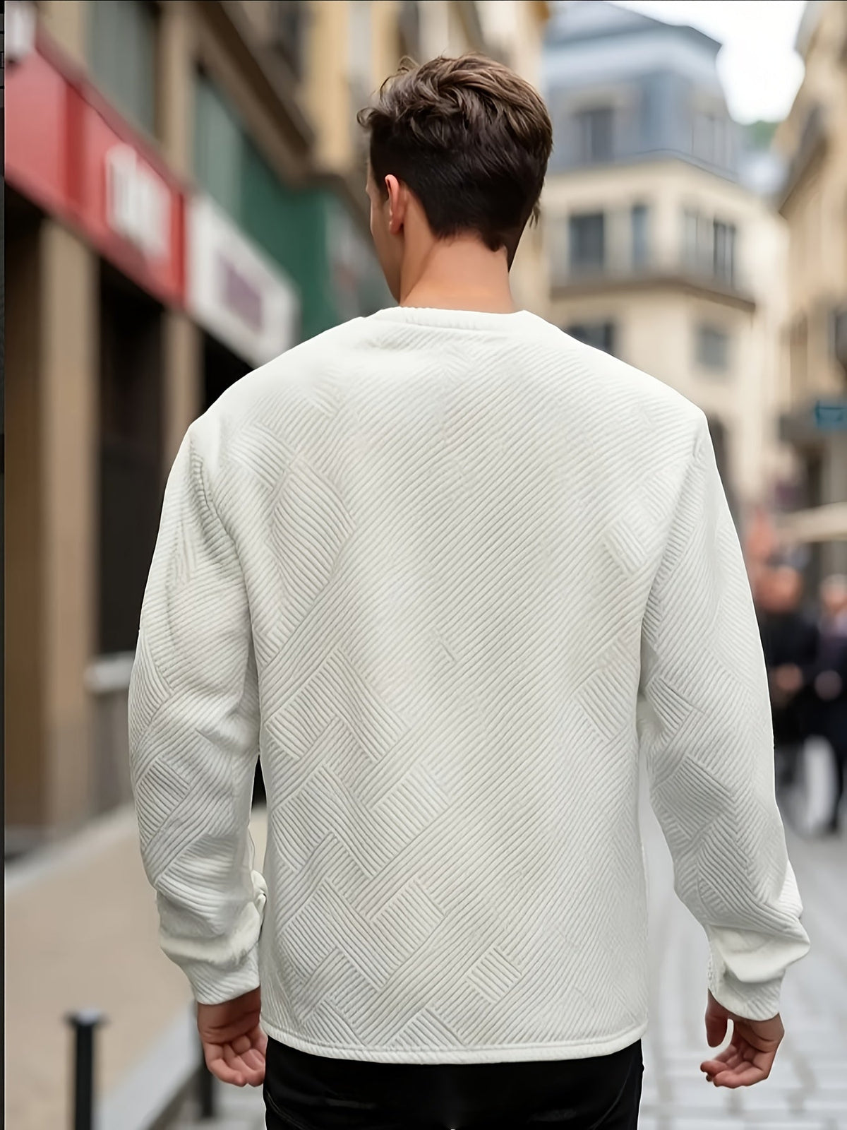 Men's textured crew neck sweatshirt with a relaxed everyday fit