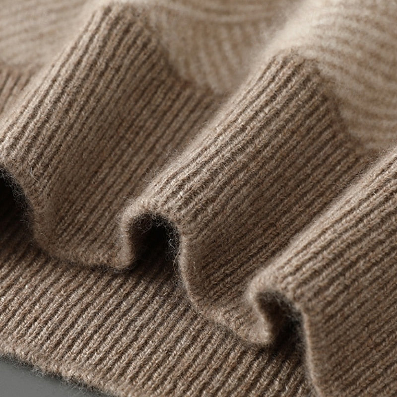 Men's textured ribbed knit crew neck sweater in a regular fit